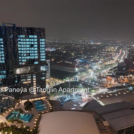 The Paneya @Tanglin Apartment Сурабая Екстер'єр фото